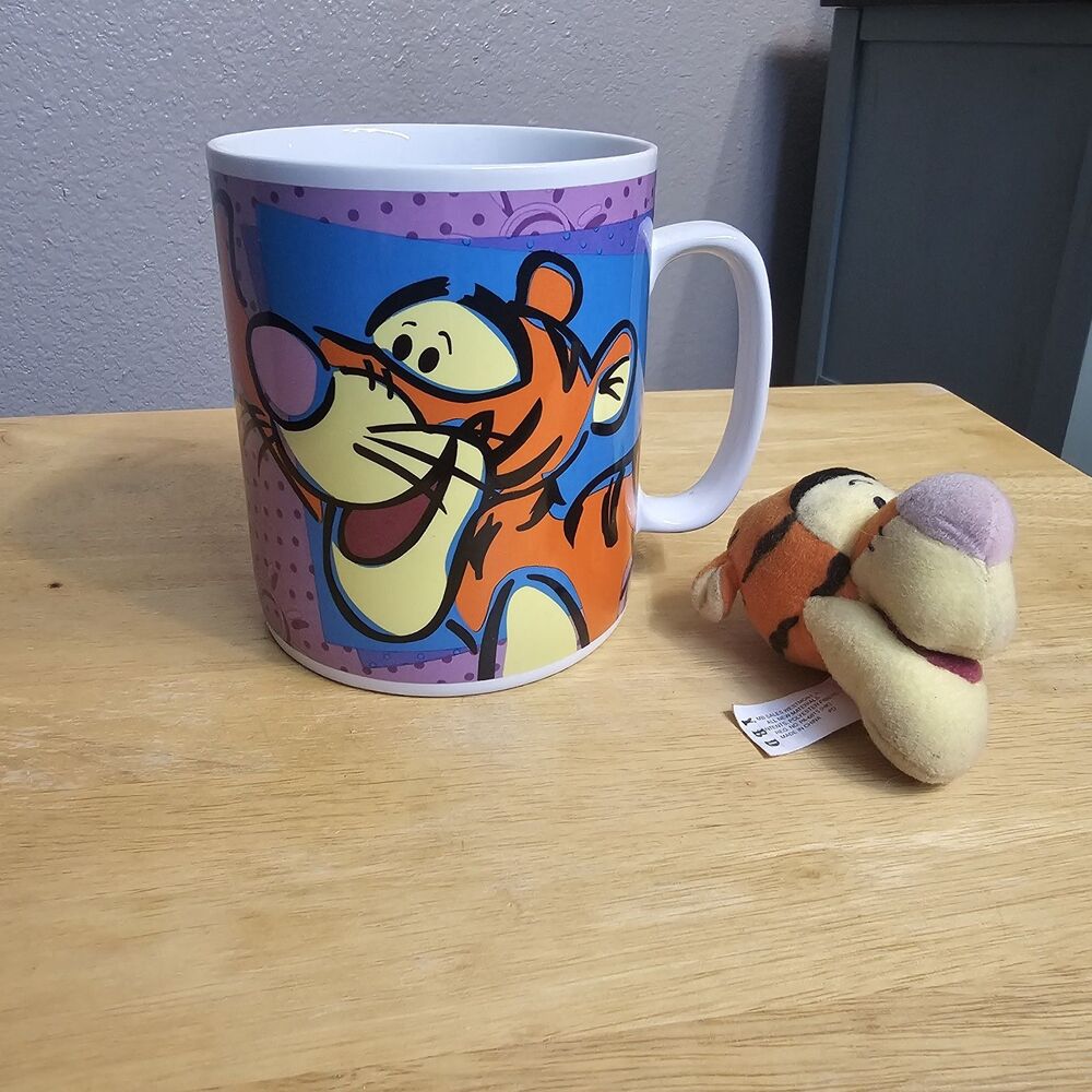 Disney Tigger & Winnie the Pooh 1997 Sakura Large Coffee Mug Purple Vintage